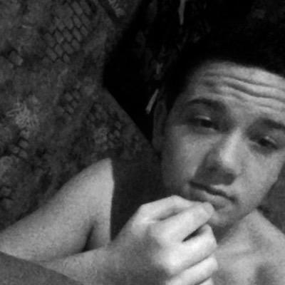 chtibabe's profile picture. 13 ans//Basketteur//Je follow back 100%//Neulise//aller folow@Leo_Dumas42 et @loickhadraoui