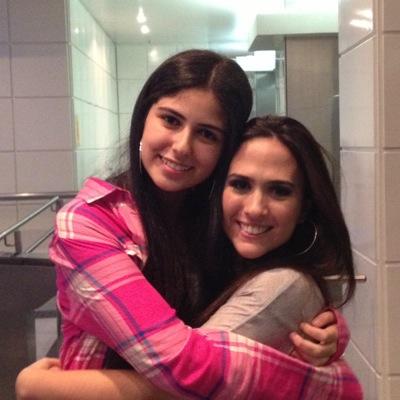 Apenas mais um FC para a linda @Tatawerneck... criado no dia 1/11/11 e oficializado no dia 18/11/11...