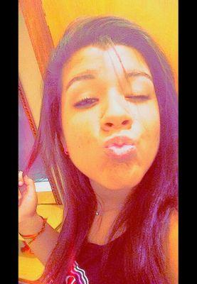 - Solteira , 14 anos , interior de Sp .. Whats 17 99196-3914   '