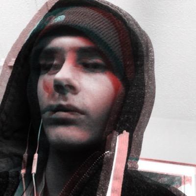 {Gamer}[16] Looking for a Gaming team! DM ME! Follow me for vids and more!