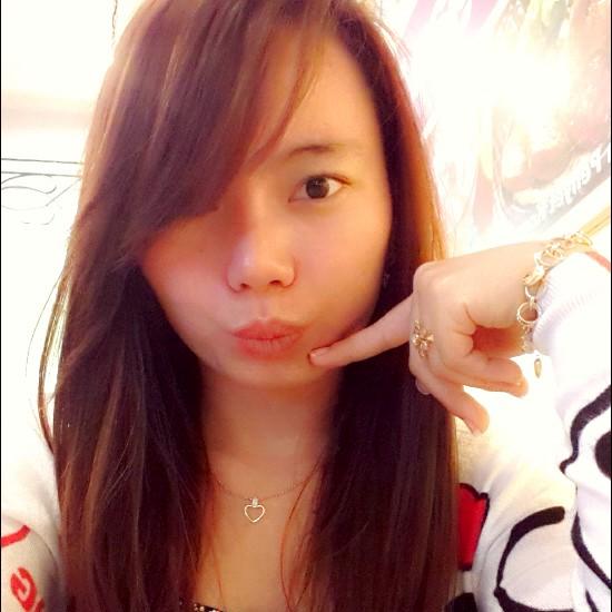 Life is too short to waste time with people who don't make you happy . surround yourself with good people, and good things will happen..