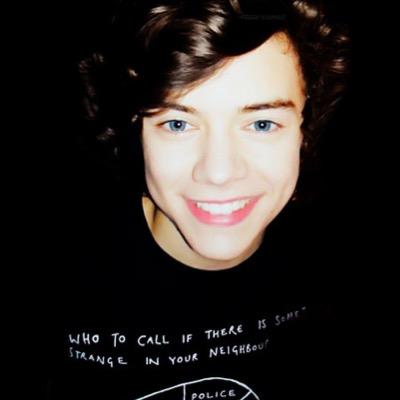 FREE FOLLOW FROM @wtfcurlyy PLEASE FOLLOW
