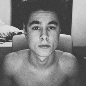 kian is love, kian is life | insta: @superkeyuhn13