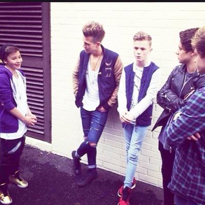 @barsandmelody please please follow us. we support you no matter what. we dont believe the rumours, except the ones you comfirm are true. Grace and Me