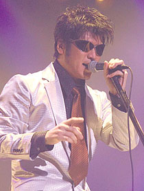 kojikikkawa's profile picture. 日本酒と吉川晃司を愛する、歌って踊れる料理人＆利き酒師です。