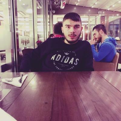 Koyun başıyla mutlu ;)