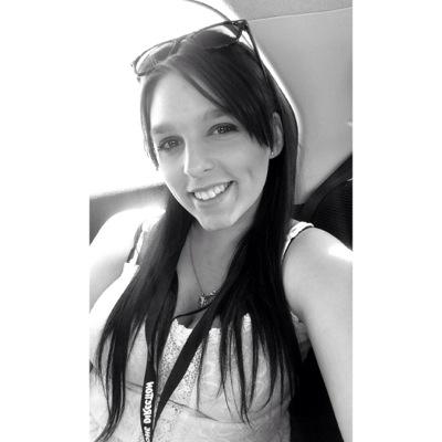 skyeratcliffe's profile picture. i was looking for a reason to stay alive and somewhere on the way i found five x