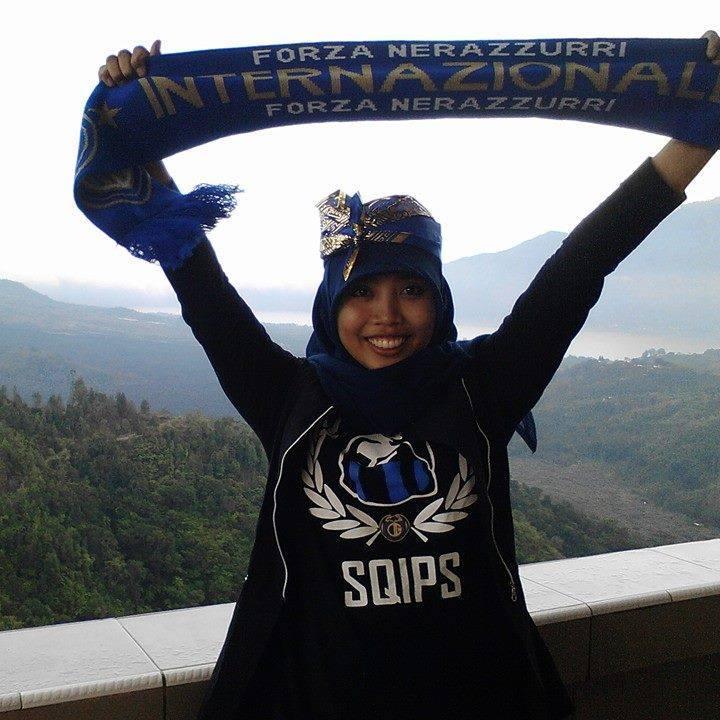 indry_internone's profile picture. Q bukan pengamat sepak bola
bukan pemain sepak bola
bukan wartawan bola
kalo di PS bisa
seorang Internone
Pengen menjadi pelatih bola