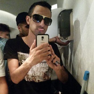 Diego Faria 21 Anos . Estudante.
Festeiro.