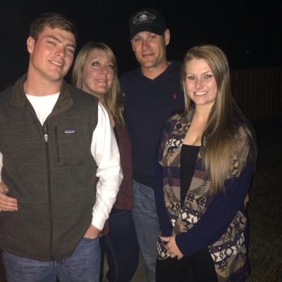 T_Pouliot_37's profile picture. God is number one in my life #blessed ☝