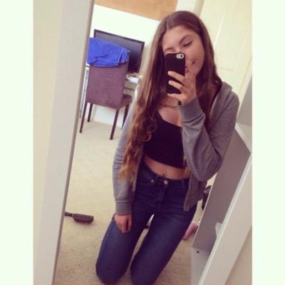 MrsAdapt's profile picture. Just your average teen e-girl who loves @FaZeAdapt ❤️ @youthmvm is bæ