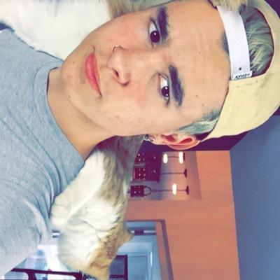 FOLLOW MY MAN ACCOUNT @lovingthejanoss