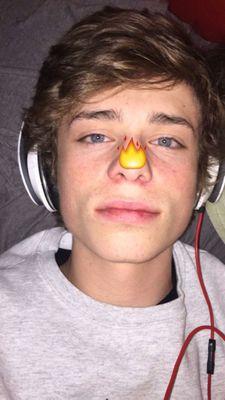 ♡jack follows♡ ☆old magcon☆ ♡SunsationTour♡ !!!!! I love Jack Dail !!!!                                         ---- Angelina ----