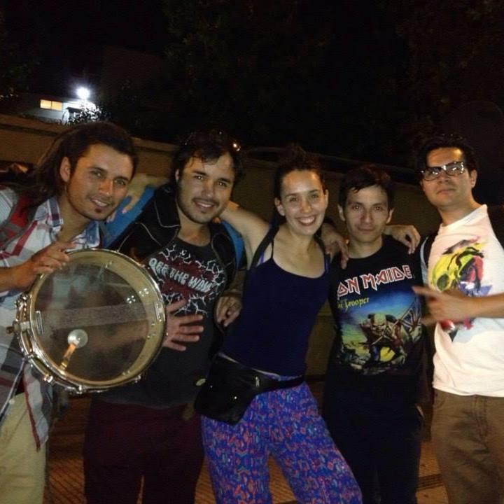 Banda chilena emergente...tratamos de no encasillarnos en ningun estilo musical...siguenos y te seguimos ;-)