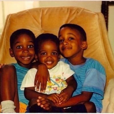 uncd40's profile picture. I'm that crazy, lovable uncle that is in every family.  I travel, take photos, love sports and have a passion for all things tech.