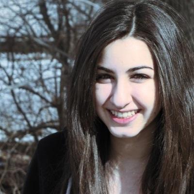 Music is what saves us all | Project manager/writer for @canadanightlife | yasmine@canadanightlife.ca