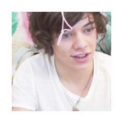 follow @lilcuppaliam pleeeease x