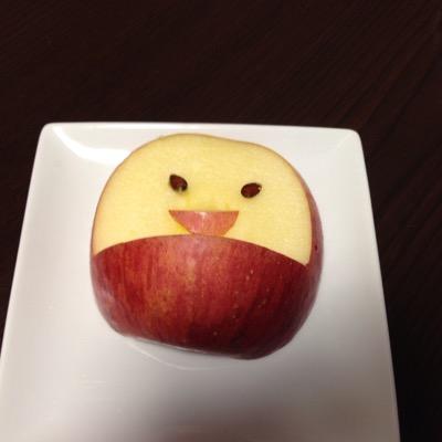 楽器を買ったり改造したりするのが好きです。ほぼ弾きません。単車っていいな。