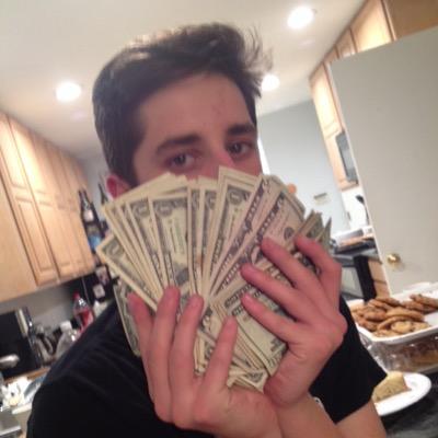 shitmichelsays4's profile picture. 