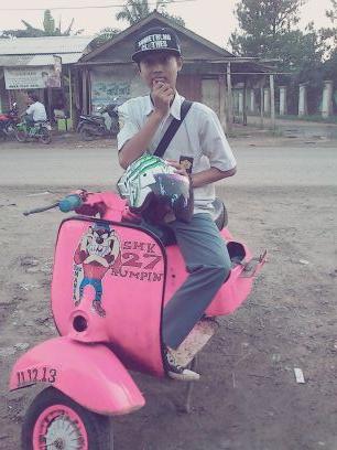 Orang nya ganteng ko mba:)