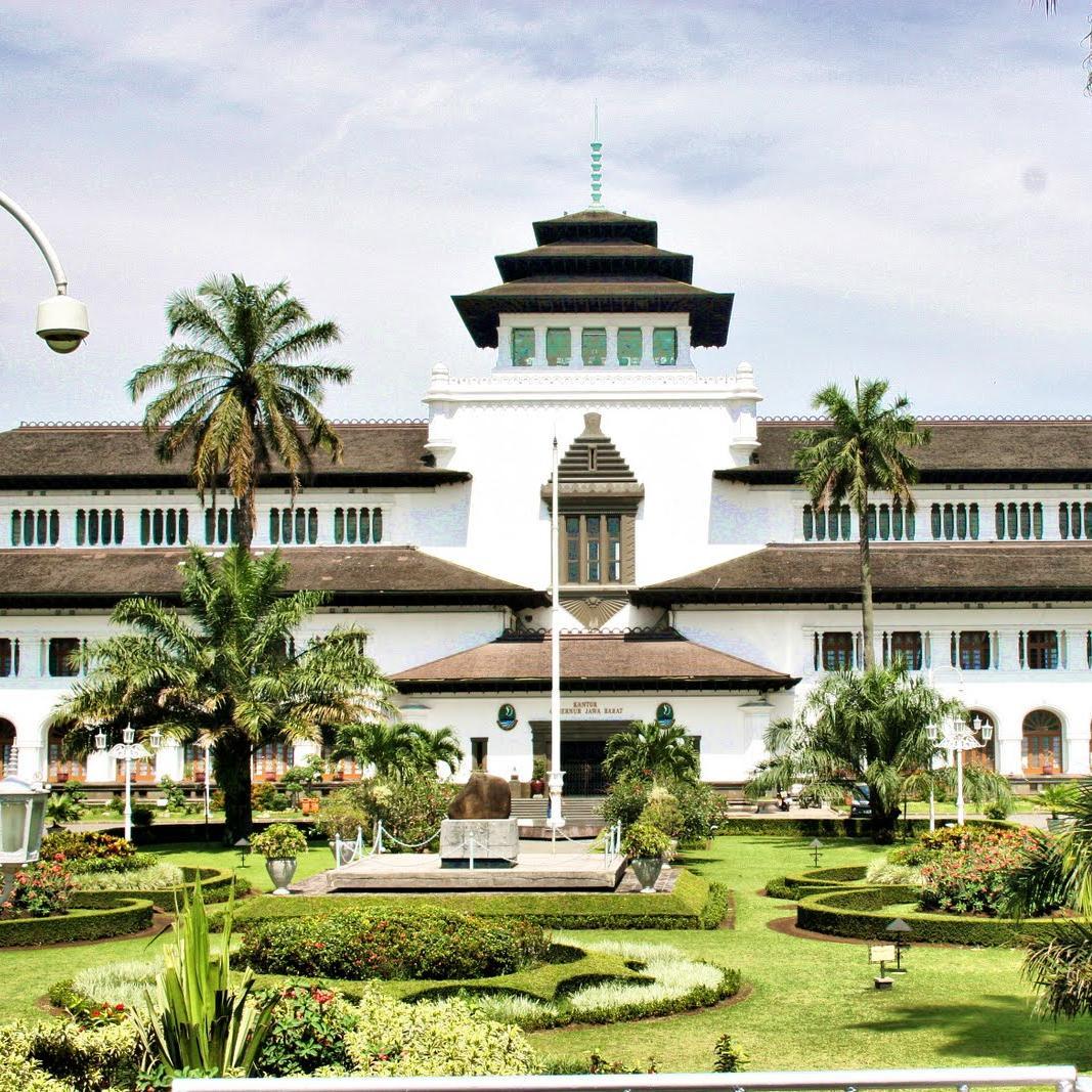 powerbuybdg's profile picture. invite me on BBM 7FA19DBF