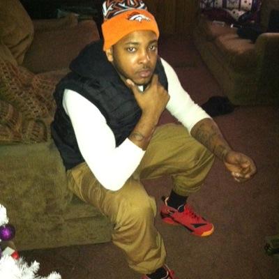 I got one tweet niggas with alzhemiers remember #TeamUNC #TeamLebron #TeamEagles #TeamAP28