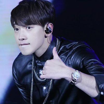 Rain (ONE) 102131a046478bff6651a715a621b2b0.jpg