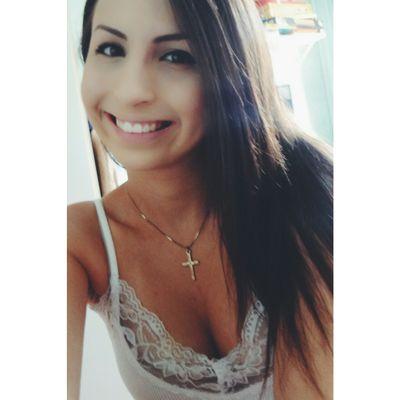 Talvez eu deva ser forte, pedir ao mar
por mais sorte e aprender a navegar.