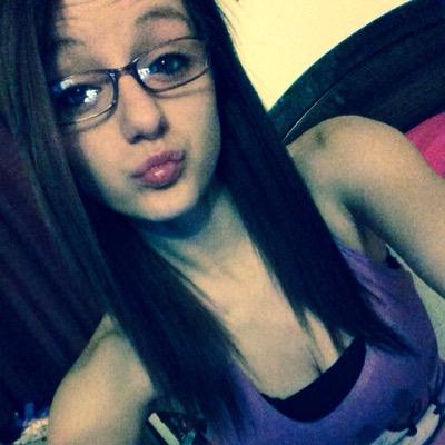 Katelyn.
20.
Mother of two little girls.
Couldn't be any happier with my life.
❤️