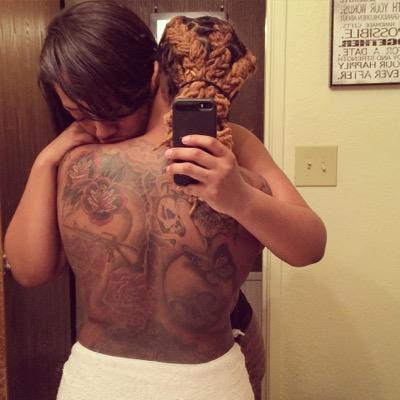 #1 licensed female barber n the ville...just a college kid kickin it also the reason why your bitch switched over #teamleo