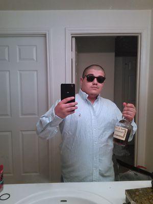 19 young flyin high posted up in South Texas..... yo bitch choosin just let her
