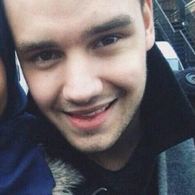 please follow @flahlessziam ✨