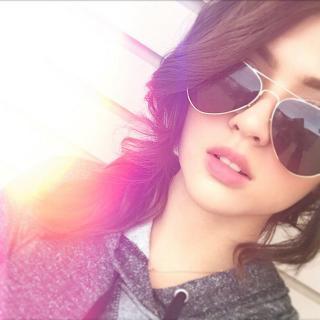 Homies from italy..we support this BELLA RAGAZZA SOFIA LOUISE ANDRES
(followed by @sofiaandress 02-25-15)