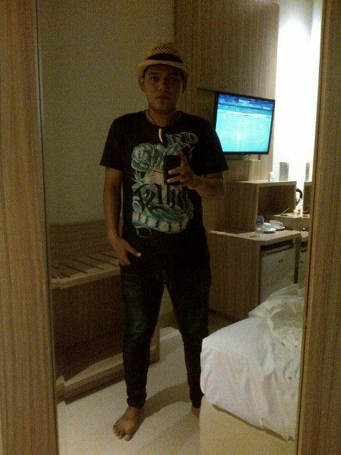 I don't need someone perfect. I need someone who loves me, respect's me, cares for me and understands me ..
