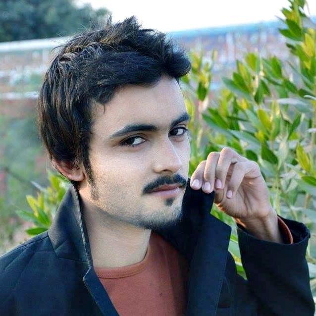 ghafran210's profile picture. 