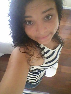 hellenzinhalan1's profile picture. 