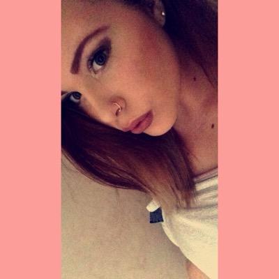 follow my instagram katiee_davey I follow back ★
