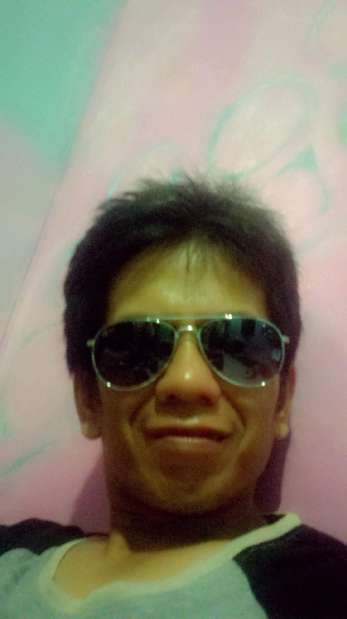 be my self ga peduli aku kurang apa...yg penting aku bisa mempertanggungjawabknya
