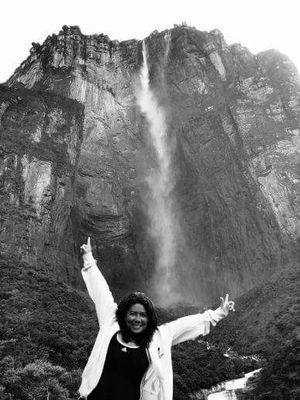 Enamorada de mi país, d la Libertad y del Amor. Adventurer, Traveler, Photographer of Spirit. 𝓥𝓮𝓷𝓲 𝓥𝓲𝓭𝓲 𝓥𝓲𝓬𝓲 💃🏻 ɴᴀɴᴋᴜʀᴜɴᴀɪꜱᴀ