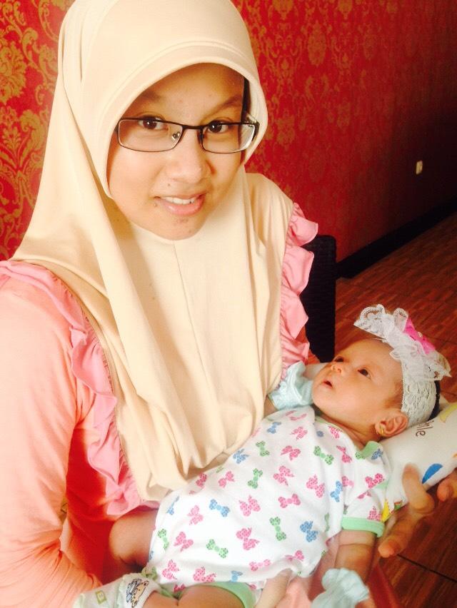 Dewi_dekur's profile picture. ♥ Allah Swt - Rasulullah Saw ♥ Family ♥ @Kuya_Blaugranes ♥