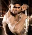 K1 and MMA UFC fighter Alistair Overeem, getting ready for UFC 141 against Brock Lesnar! Tare him apart!
