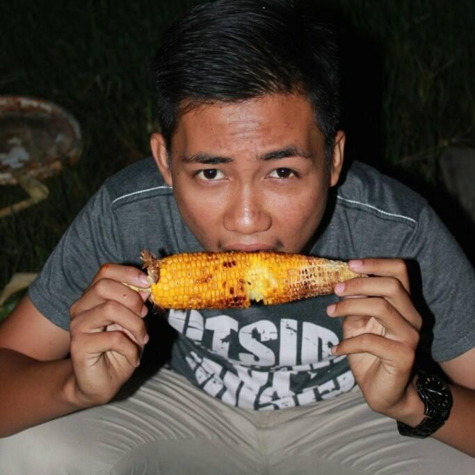 Hai :) cuma mau ngetweet kok :) Jangan di zoom avanya nanti naksir :) | Follback? Mention
