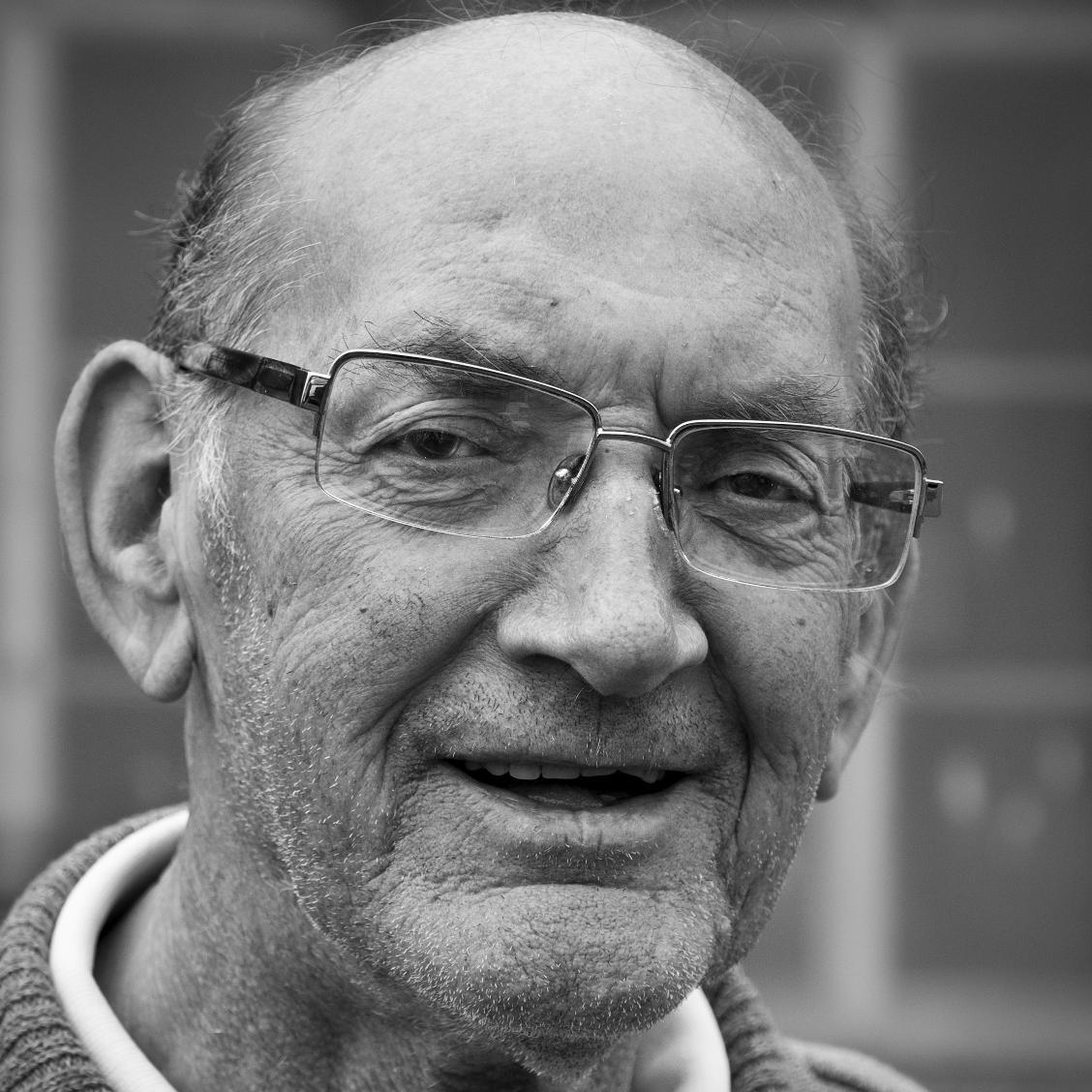 Retired, healthy and happy in Cullman. My secret? Do not wake me except for food, sex or golf.