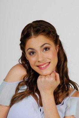 Ola sou uma tinista portuguesa! Tini tu es a minha luz o meu sonho prometo amarte pra resto da minha vida Adoro a Tini