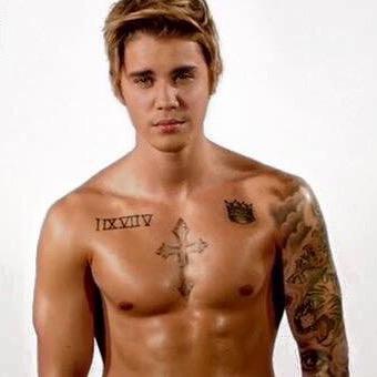 Justin Drew Bieber|20|“Ma quando ami vivi, forse male, forse bene, ma vivi.”