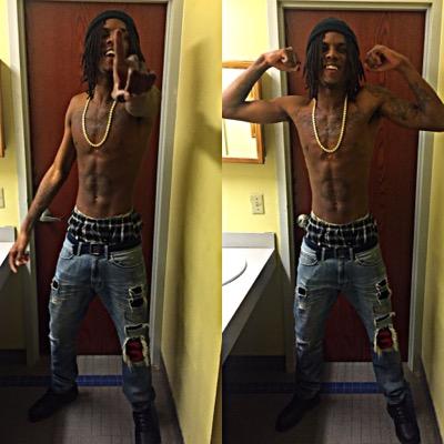 KIK ME @GUCCIBOY300 FMOI @ Come_to_molly_world ADD ME ON FB JAMARR KING #BUMMOB SHID .