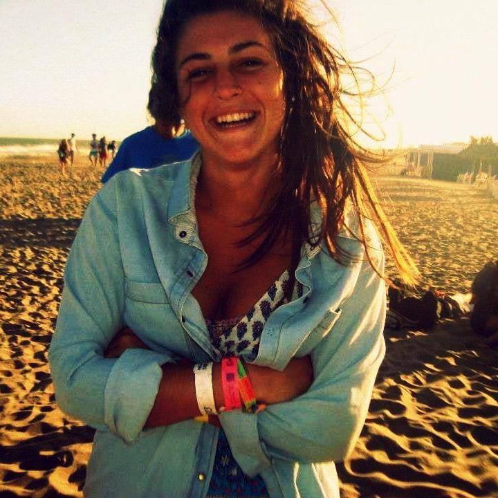 Amante del Hockey - No soy una persona perfecta. Cometo errores, por eso aprecio a los que se quedan conmigo después de saber cómo soy.