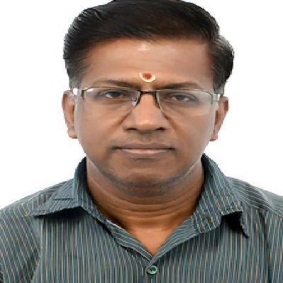 Graphic designer _ Printer & Web designer