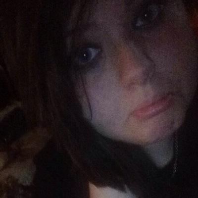 The names unknown. 18 I think. 
Kurt Cobain is The Idol. 
Bands&Tea&Tumblr. Depression & Anxiety rule my life. . Love sucks ass.