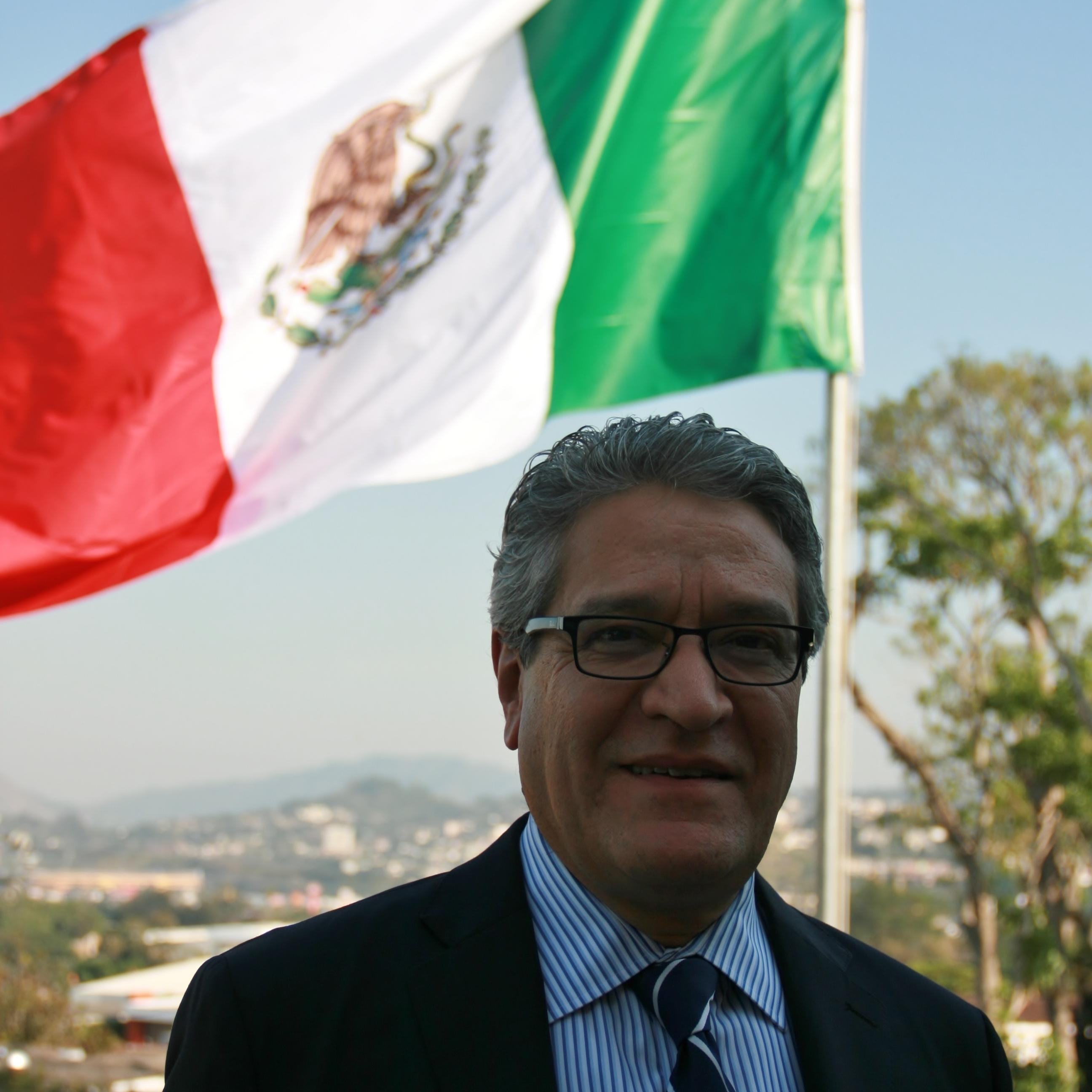 Embajador de México (Retirado)